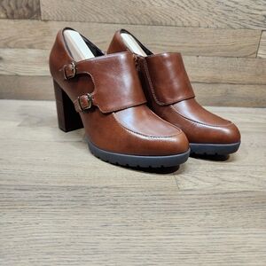 Clarks Artisan Elipsa Mae Double Buckle Brown Block Heels Ankle Boots Size 9.5